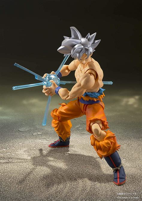 He still retained his original body, with the only exception of his silver eyes. Dragon Ball Super S.H. Figuarts Action Figure - Goku ...