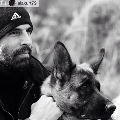 Mehmet akif alakurt'un i̇nstagram paylaşımında türk kadınlarına yönelik bir takım söylemlerde bulunduğu görülüyor. @morenaalakurt en Instagram: "@alakurt79 # ...