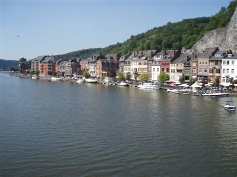 ⛈ de nouvelles inondations dramatiques (mais localisées) ont touché dinant en belgique (province de namur) ce soir au passage d'un orage diluvien ! Dinant- Namur- Bélgica