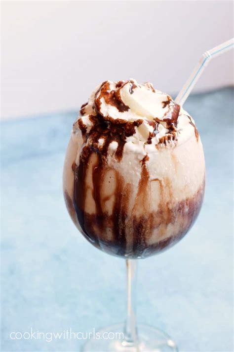 (2 scoops for a thinner drink, 3 scoops for a thicker one). Extreme Mudslide Milkshake - Cooking With Curls