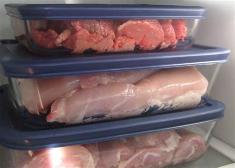 Raw chicken keeps for no more than one to two days in the fridge. How Long Does Meat Last in the Fridge? Raw and Cooked ...