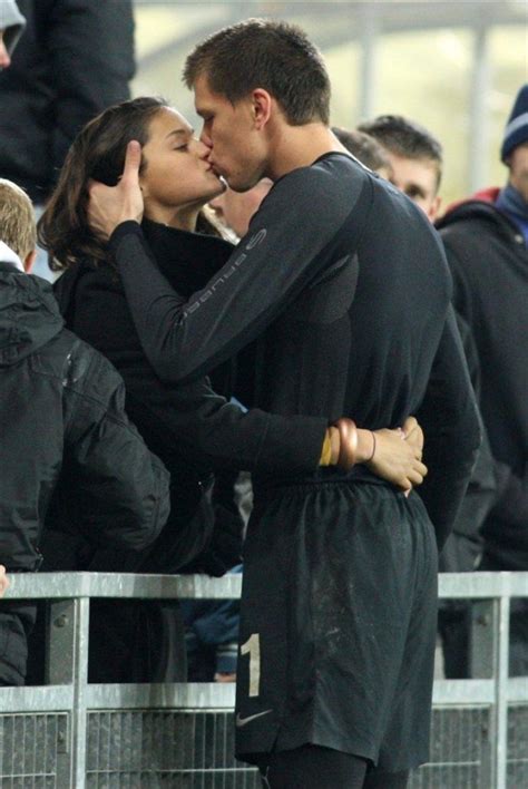 From his wife or girlfriend to things such as his since you've been viewing this page, wojciech szczesny has earned. Polscy Beckhamowie? - Sport - WP.PL