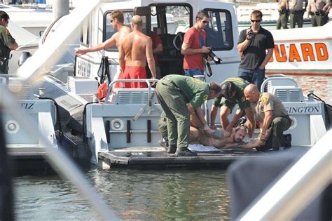 Apply to veterinary technician, veterinary assistant, veterinary receptionist and more! Naked Man Who Fled Mental Hospital Jumps Into Marina del ...