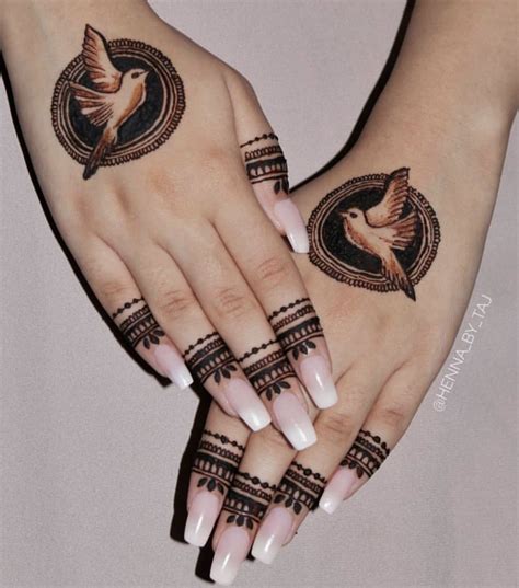 Professional henna tattoo kits and world class henna studio. mehndi image by Gulam Nabi | Hand henna, Bridal mehndi ...