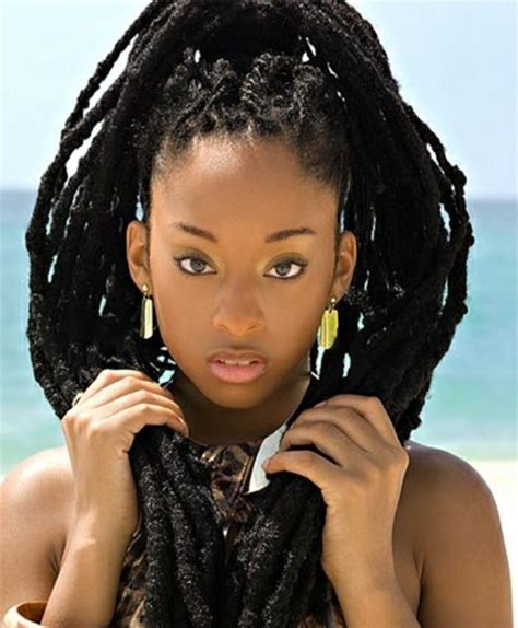 Une belle femme black se fait monter par son conjoint. +20 belles photos de coiffure tresse femme africaine - LiloBijoux - Bijoux Fantasie tendances ...