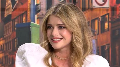 2,104,094 likes · 7,574 talking about this. Alexandra Dinu, noul jurat Romanii au talent! - YouTube