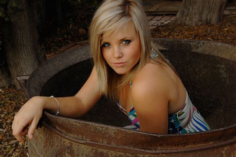 Hannah - cooking pot 2 by wildplaces on DeviantArt