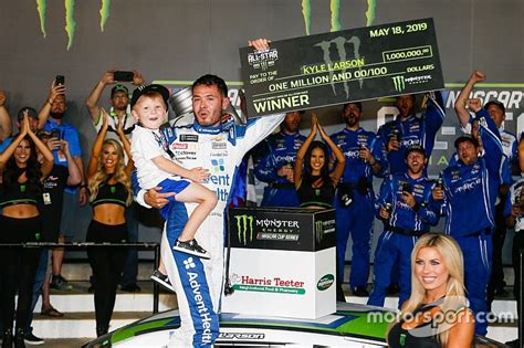 Kyle larson is considered one of the most talented race car drivers in america today. NASCAR: Kyle Larson gewinnt packendes All-Star-Race 2019 ...