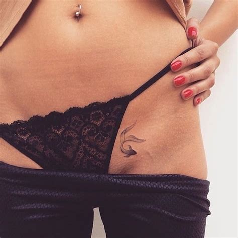 Rose tattoo hip bone best tattoo ideas. 36 Elegant Small Hip Tattoos you'll need to get in 2020 ...