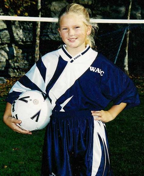 Became, at 14, the youngest staff songwriter ever hired by sony tree publishing house in nashville. 21 Taylor Swift Throwback Photos: Remember When... - The Hollywood Gossip