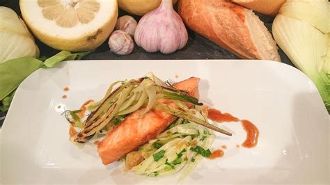 Wir dir bei dieser schweren aufgabe helfen? Rezept von Diana Burkel: Honig-Lachs mit Fenchel und ...