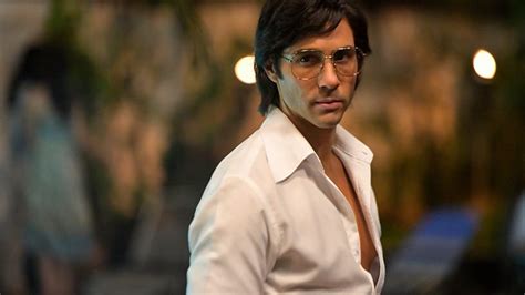 Con man, escape artist, thief, master of disguise and psychopath, charles sobhraj was the chief suspect in the sensational unsolved murders of up to 20 young western travellers. BBC's Thriller "The Serpent" is Based On a Shocking True ...