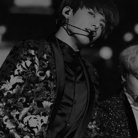 We offer you gifs in this style. Pin de Aki em Jungkook