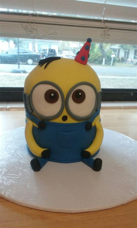 See more ideas about minion cake, minions, cupcake cakes. Minions Cake Design Goldilocks / Minion hot tub cake ...