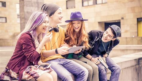 Your chatterbox son now answers your questions with a sullen yes or no. your charming. Parenting Teenagers: 19 Reasons I'm Loving It