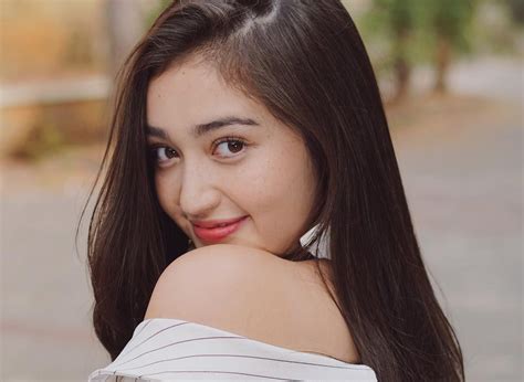 Check spelling or type a new query. Artis Tercantik Nomor Satu Di Indonesia - Actris Indonesian