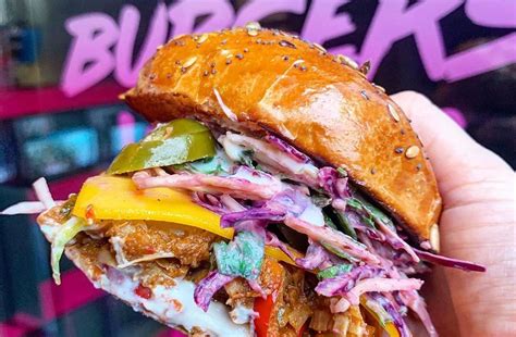 Food that is not healthy, for example be.: Biff's Jack Shack: London's Best All-Vegan Junk Food Joint