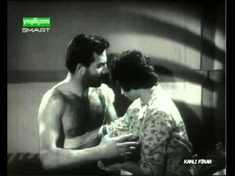 Altı çocuklu bir ailenin en küçüğü olan ayhan işık'ı üniversitedeki arkadaşları hollywood starı clark gable'a benzetiyordu. Belgin Doruk & Ayhan Işık - YouTube
