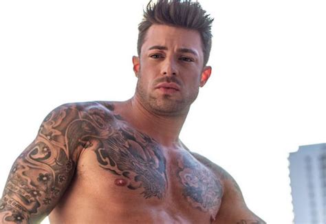 Will duncan james be going into the circle as himself or catfishing? Weil Blue-Sänger Duncan James schwul ist: Tochter wird ...