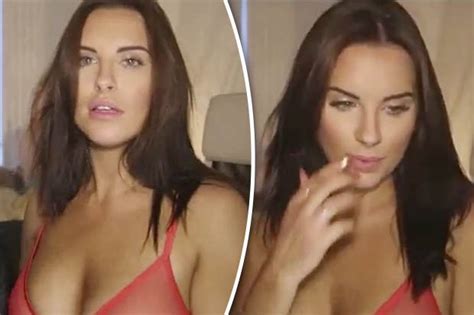 Free video cam chat is for those singles who want to publish video with their webcam and broadcasts av video. Youtube star's hot girlfriend forgets she's wearing see ...