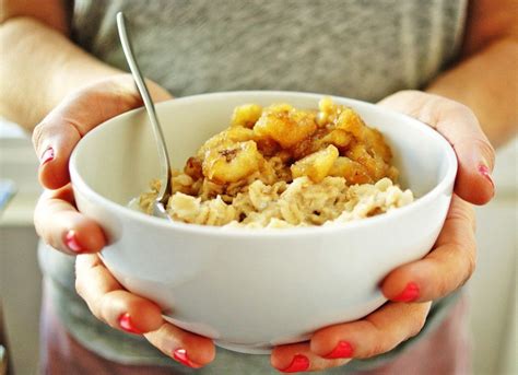 Monitor nutrition info to help meet your health. Sautéed Banana Oatmeal - 5 Ingredients | Low calorie ...