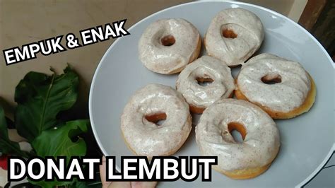 Donat kentang empuk lembut yang umumnya dipersembahkan dengan memakai 8 bahan dan 8 langkah demi langkah sekarang pun kian mudah dibuat sendiri. CARA MEMBUAT DONAT EMPUK & LEMBUT - YouTube