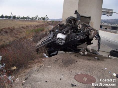 One of the photos that has appeared on the internet showing the crash scene showing the catsouras' porsche 911 carrera according to newsweek, the catsouras accident was so gruesome the coroner wouldn't allow her parents to. Rest In Peace: Διάσημοι που πέθαναν σε αυτοκινητιστικά ...