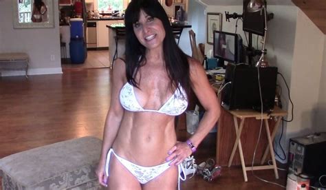 Enjoy our hd porno videos on any device of your choosing! 50 Year Old Farm Girl, Youtube star earning over $100k ...