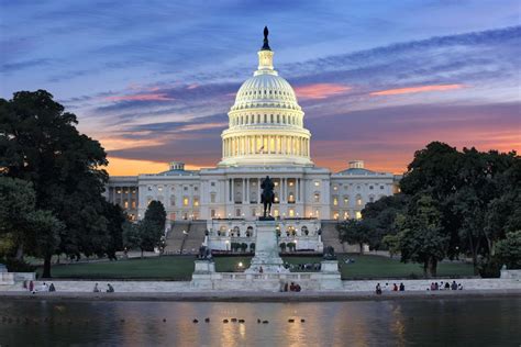 Faites une visite fantôme de washington dc pour une expérience décalée de la capitale nationale en soirée. Attractions in the Washington, DC Capital Region