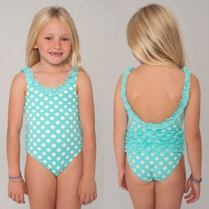 Culetín de lycra de alta calidad con un precioso volante de tul, ambos tejidos estamapados en culetin natalie igual que la braguita del bikini. Tucana Kids | Traje de baño niña, Trajes, Tul