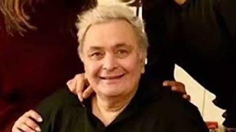 Лауреат премии filmfare award за лучшую мужскую роль. Rishi Kapoor clears the air about being hospitalised, says he is getting treated for an ...