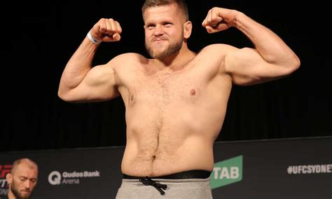 December 19, 2020 in ufc Marcin Tybura wraca do rankingu wagi ciężkiej UFC! - MMA ...