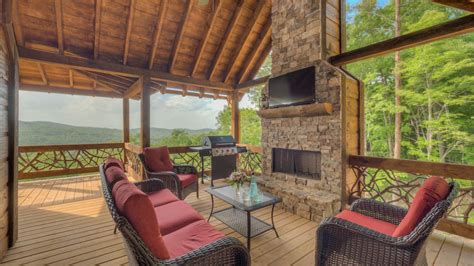 We invite you to browse our selection of blue ridge cabin rentals below, and hope you'll agree cabin rentals of blue ridge is mountain lodging at its finest! Amazing Grace Cabin Rental Cabin - Blue Ridge, GA | Blue ...