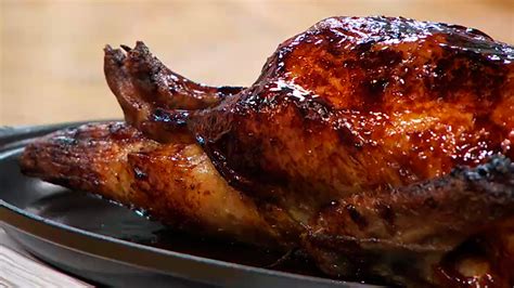 El pato asado o pato al horno me encanta, es una de las aves que menos usamos en nuestra gastronomía (a diferencia del pollo) y que poco a poco se va abriendo. Receta de pato a la naranja