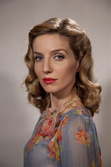 Before the conjuring, there was annabelle. Photo de Annabelle Wallis - Photo Annabelle Wallis - AlloCiné