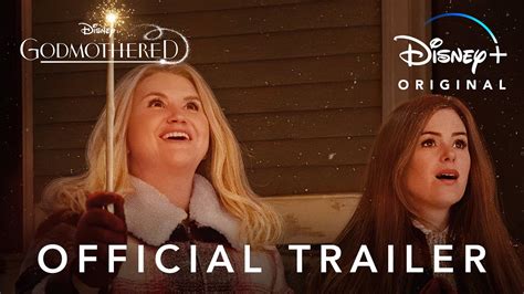 Dorothy adında, kitle imha silahı olduğu tanımlanan insansı bir robot keşfederler. Godmothered (2020) - Trailer - Isla Fisher, Jillian Bell ...