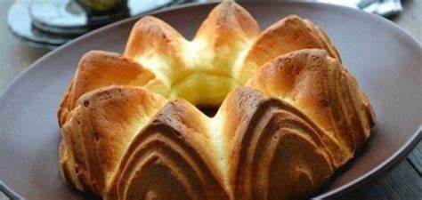 Рецепт вкуснейшего пирога из плавленных сырков на кефире | Обозреватель Картинка - Рецепт вкуснейшего пирога из плавленных сырков на кефире | Обозреватель