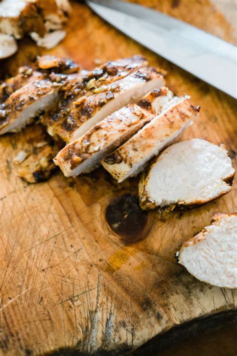 Because boneless and skinless doesn't need to mean flavorless. How To Cook Boneless, Skinless Chicken Breasts in the Oven ...