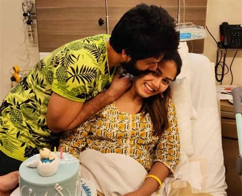 Just like every other girl, mira too is her. Mira Rajput Shares Throwback Picture After Son Zain Birth ...