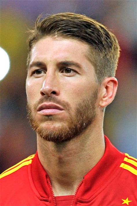 Weitere ideen zu fussball, sergio ramos, sergio ramos frisur. 7 Sergio Ramos Haarschnitte, die Werden Sicher ein Tor ...