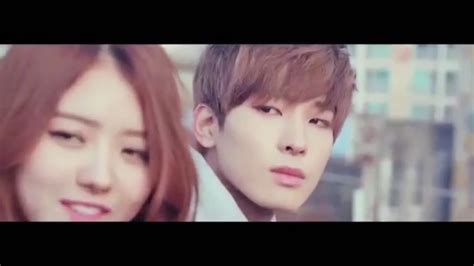 Lagu pertama dari proyek power of 'love' seventeen adalah lagu yang berjudul 'bittersweet' yang dinyanyikan oleh wonwoo. SEVENTEEN (wonwoo x mingyu ft nayoung) X COLDPLAY (shiver ...