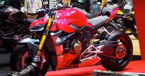 Ducati streetfighter 848 india variant price review details. Ducati Street Fighter V2 2021 sắp ra mắt: Hàng loạt trang ...