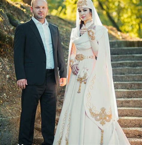 Ranveer and deepika have taken the wedding vows and their pheras are also done. Madina saralp | Elbise düğün, Mavi düğün, Elbise
