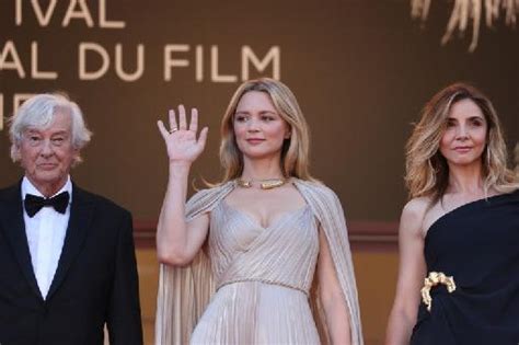 Why was soeteman removed from the credits of benedetta? Virginie Efira sur le tapis rouge pour "Benedetta" de Paul ...