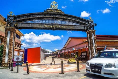 Constantly referred to as kk, it is on the west coast of sabah within the west coast division. Kota Kinabalu Island Hopping: Find The Best Island In Kota ...
