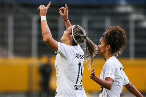 Página oficial do time feminino do sport club corinthians paulista Corinthians bate Santiago Morning e se garante nas semis ...