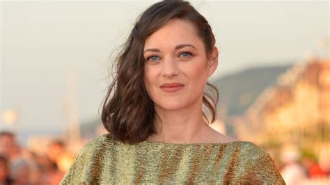 Последние твиты от lola marois (@lolamarois). Seins - Les derniers articles sur Gala.fr