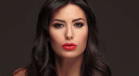 For the occasion, the showgirl and tv presenter would have chosen new york, but at the moment there is an official statement of. Elisabetta Gregoraci diventa attrice - YouMovies.it