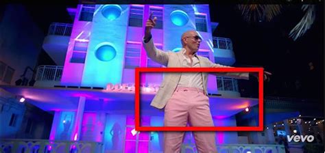 Armando christian pérez (born january 15, 1981), known professionally by his stage name pitbull, is an american rapper, singer, songwriter, brand ambassador, businessman, and philanthropist. ¿Acaso Pitbull tiene el pito más grande del pop? (NSFW ...