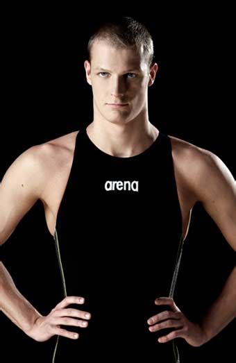 He also competes in the freestyle events. Павел Корженевски